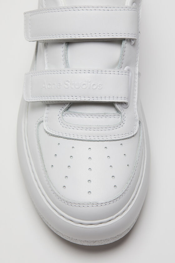 (image for) Fragrant Velcro strap platform sneakers